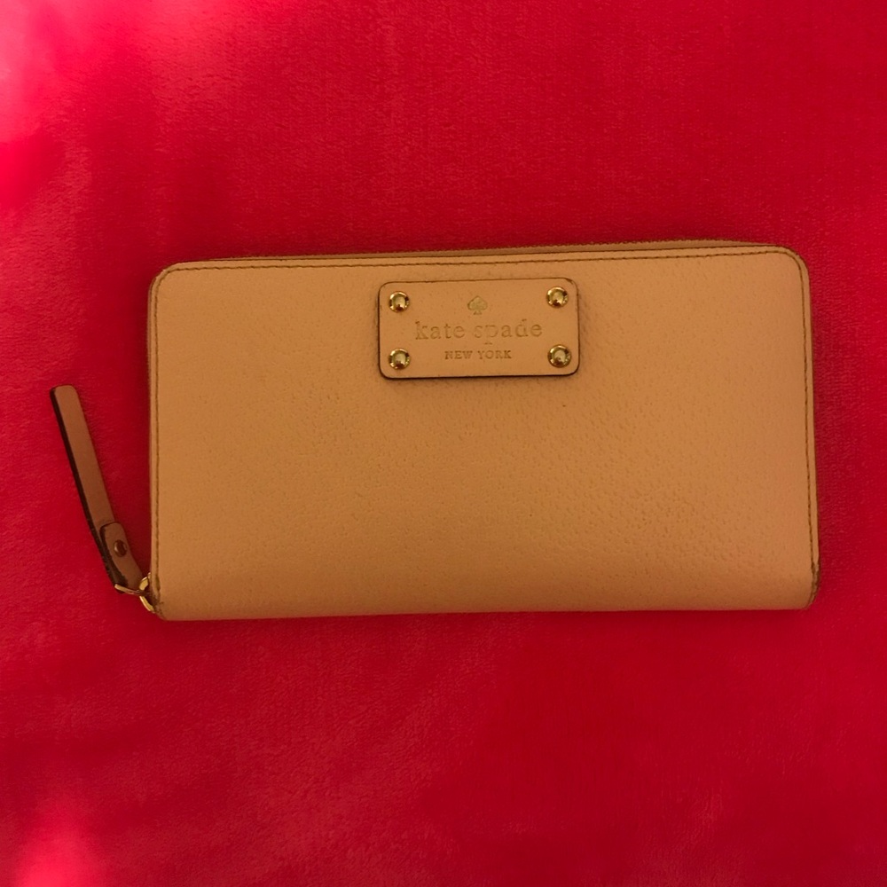 Kate Spade Wallet - Picture 3 of 8